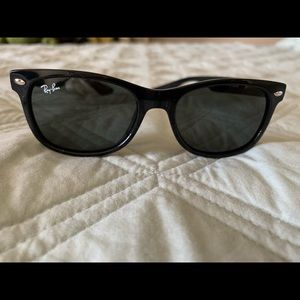 Raybans Sunglasses great condition, no scratches, youth size or small ladies